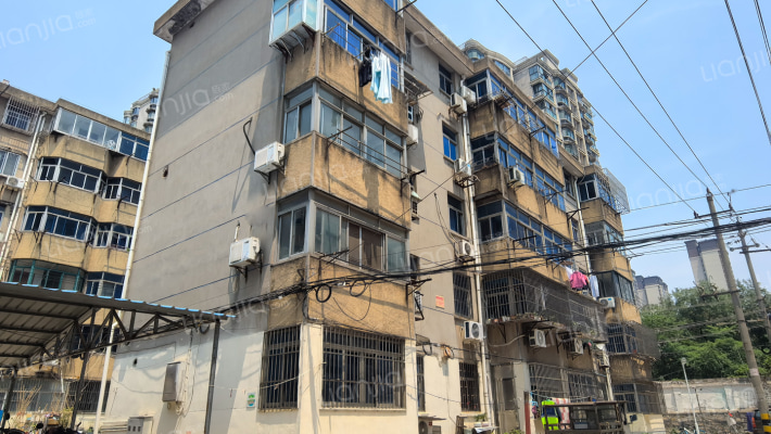 六普丁卯宿舍外景图