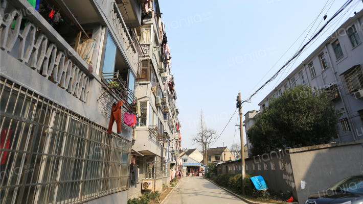 塘泾新村外景图