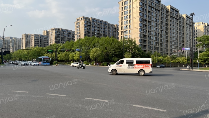 顺发美哉美城外景图