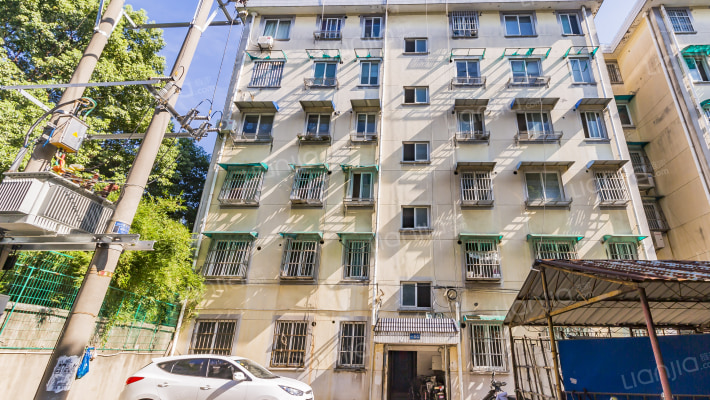 宝塔路146号院外景图