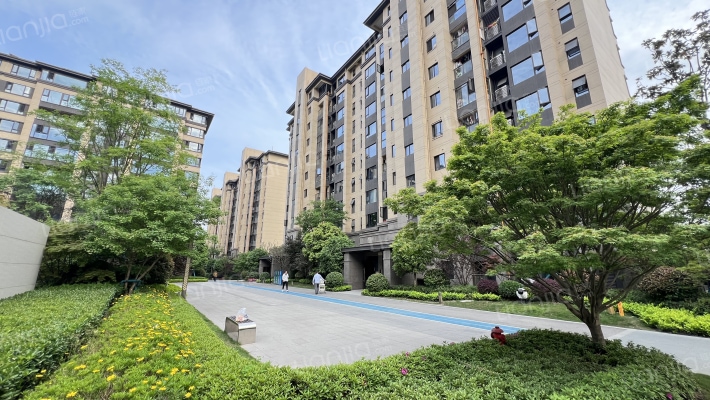 中建锦绣天地外景图