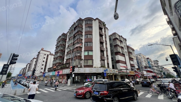 石碣镇光明路外景图