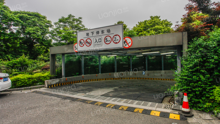 嘉悦购物广场外景图