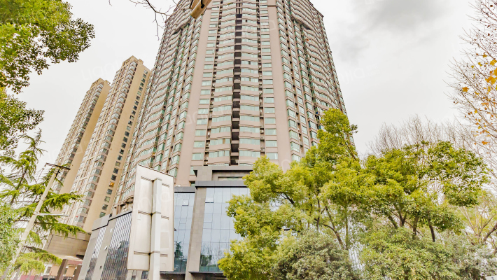 春天大厦外景图