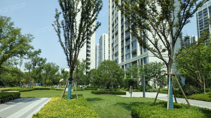 江山云樾北府外景图