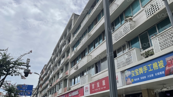 灵龙路311号外景图