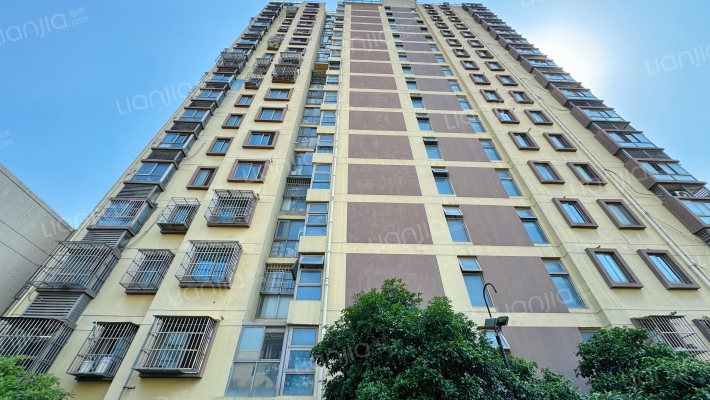 金轮翡翠名园外景图