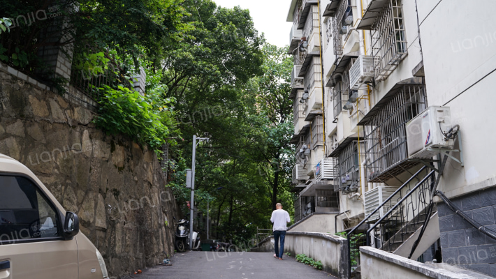 红花坡小区外景图