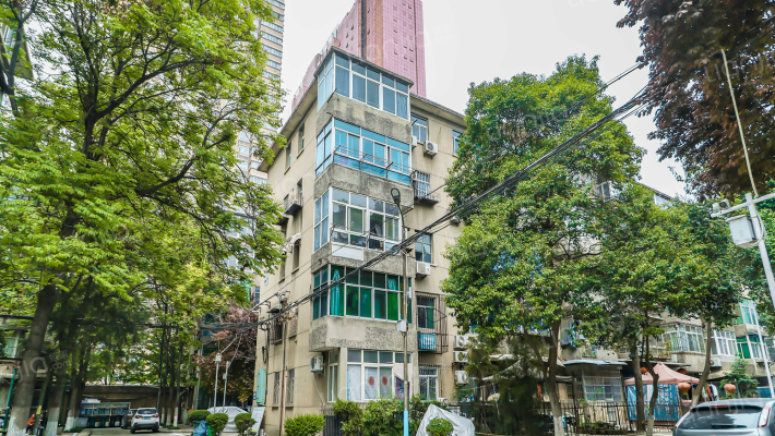 长安大学崇业路住宅区外景图