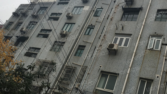 徐汇汽车公寓外景图