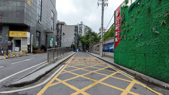 26中新宿舍外景图