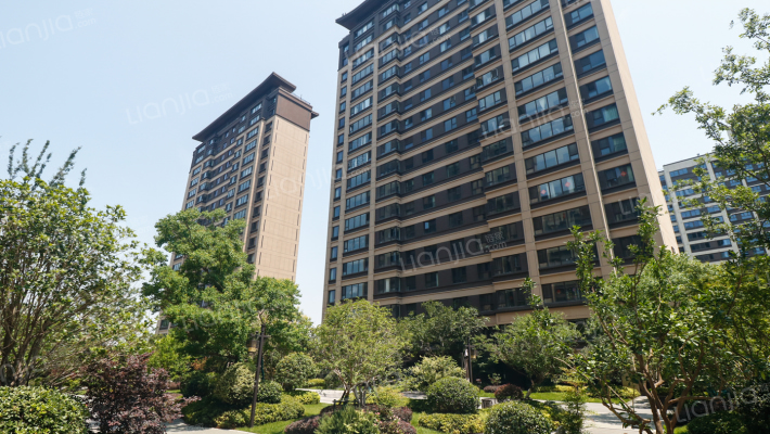 建发和章外景图