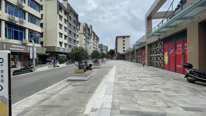 龙腾小区外景图