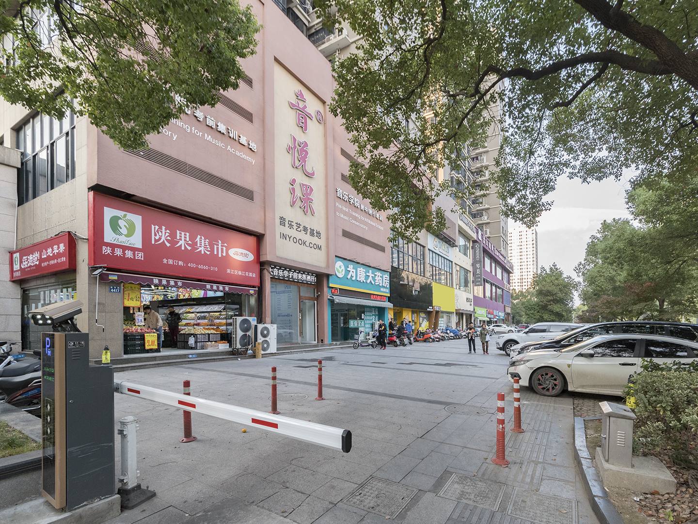 Linjiang Garden compound photo 44