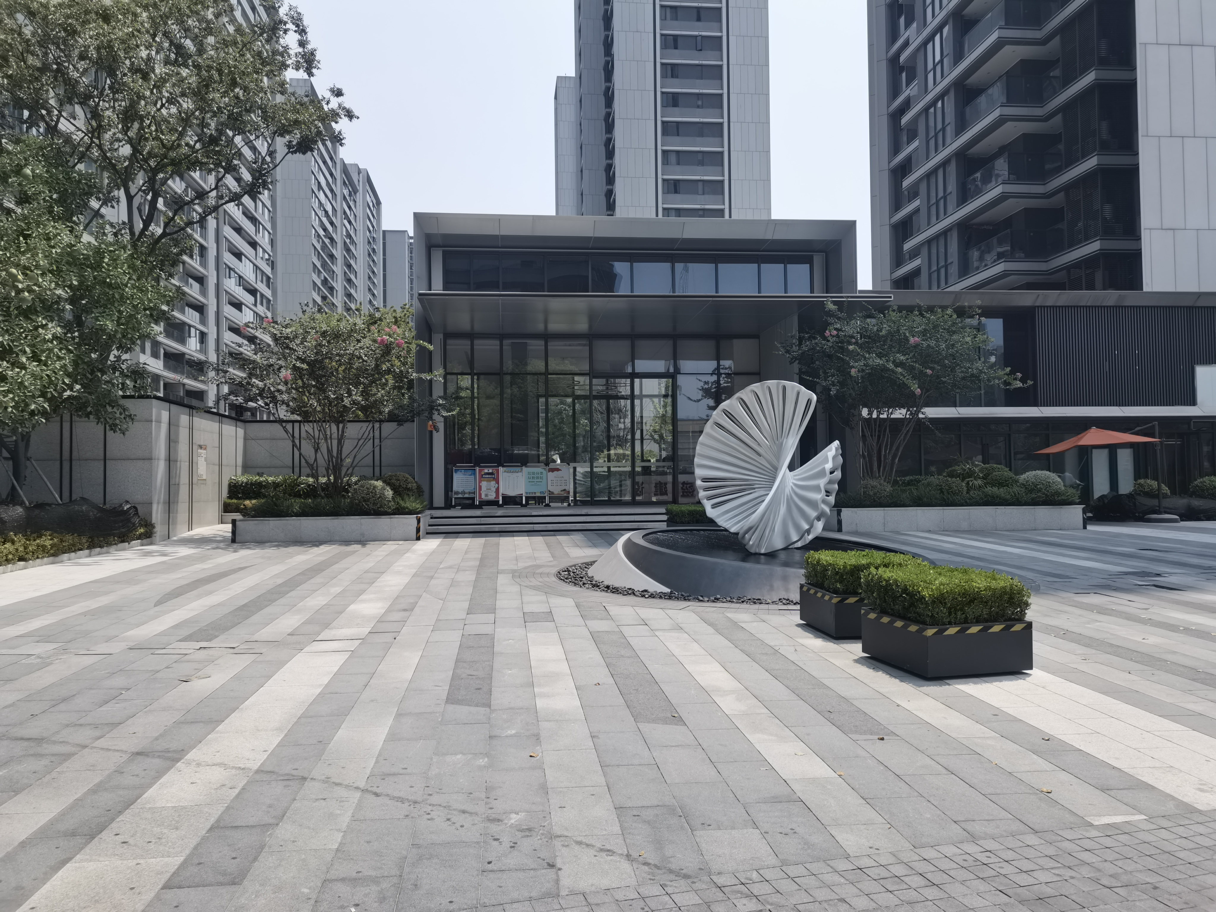 湖悦江南院小区实景 8