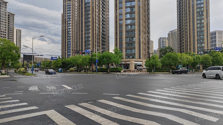 滨江金色江南公寓外景图