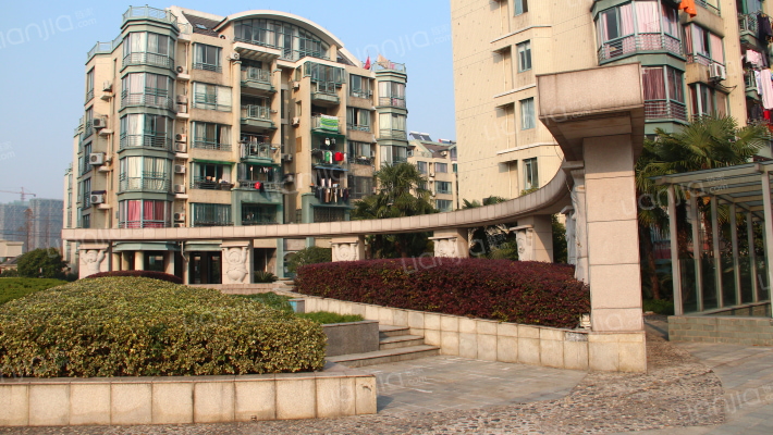 格之林花园外景图