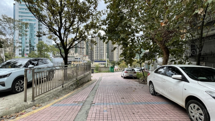 花溪大道北段721号外景图