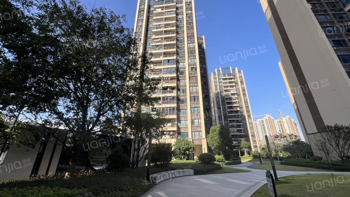 龙光玖龙山外景图