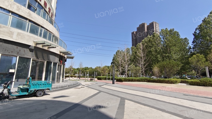 郑西玲珑郡外景图