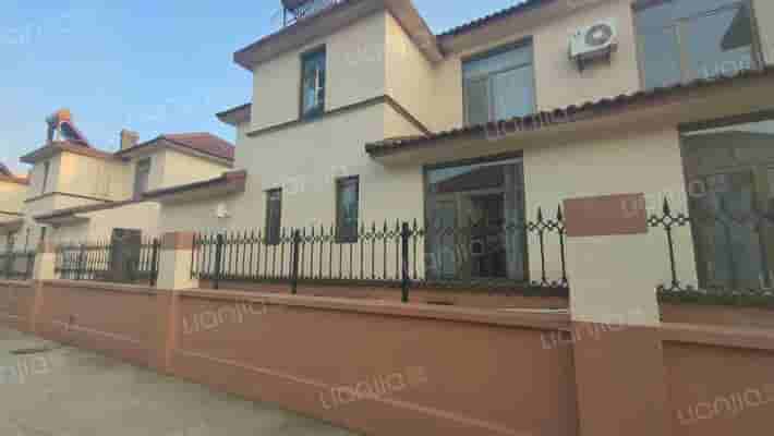 燕山小区外景图