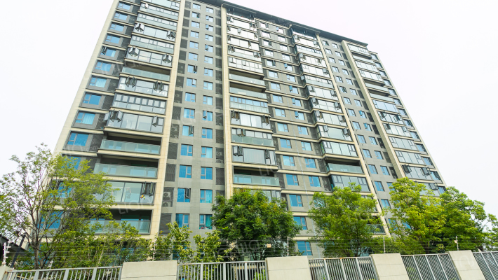 融创观澜壹号东区外景图