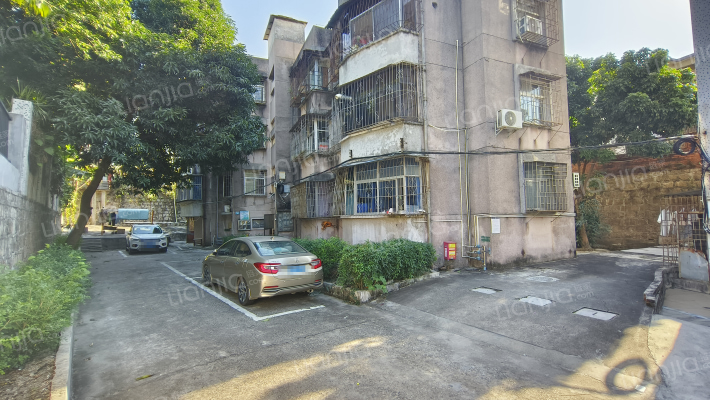 胡湾里二街外景图