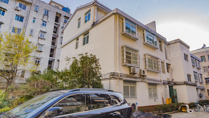 省医科院宿舍外景图