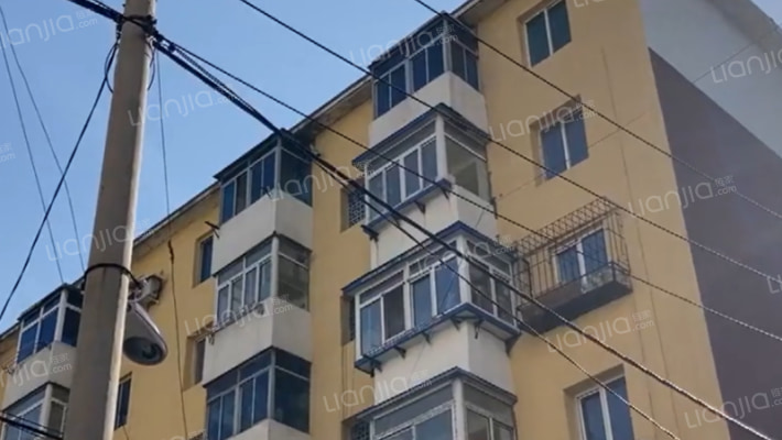 荆江西小区外景图