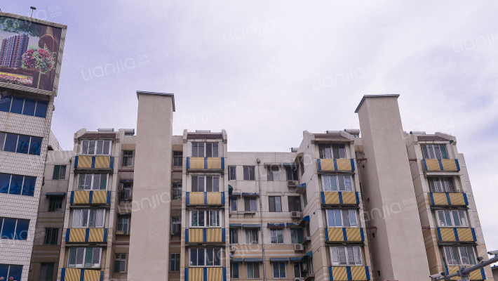 英雄山路37号外景图