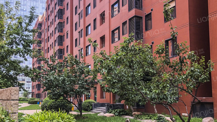 爱丽家园西区外景图