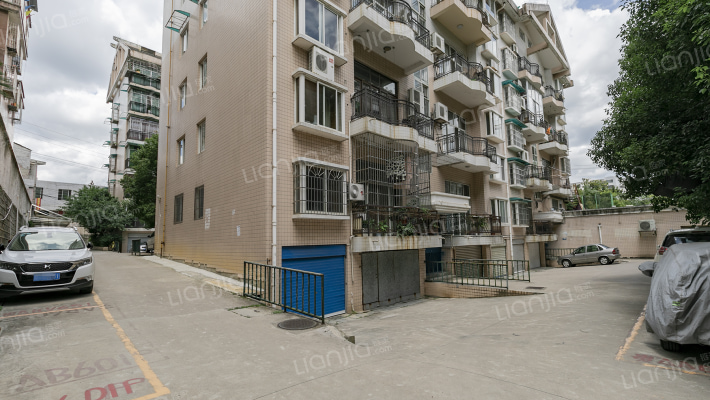 民族新院小区外景图