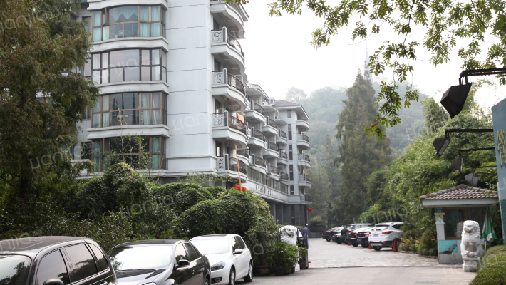 绿宝公寓外景图