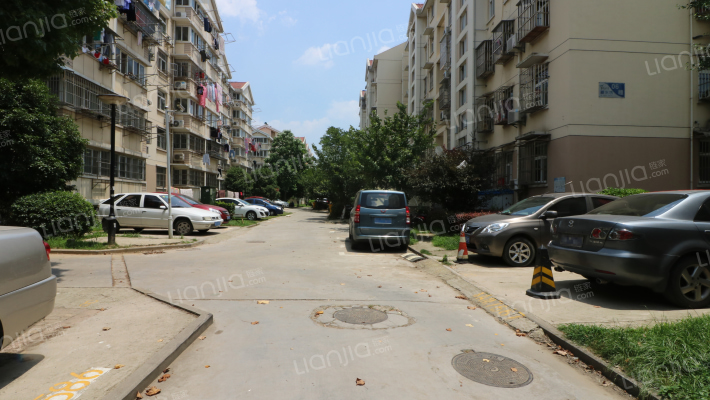 百水芊城秀水坊外景图