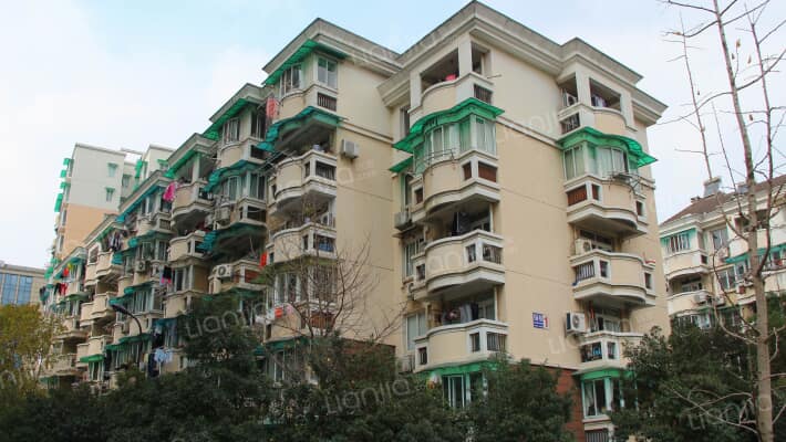 西荡苑桃苑外景图