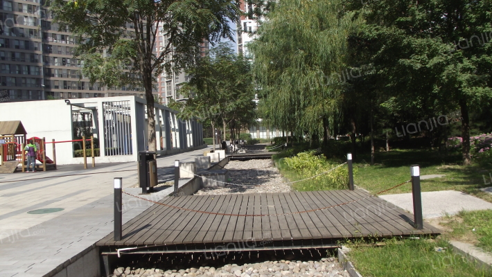 嘉美风尚中心外景图