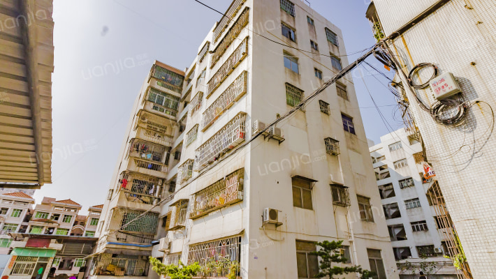 锦德大厦外景图