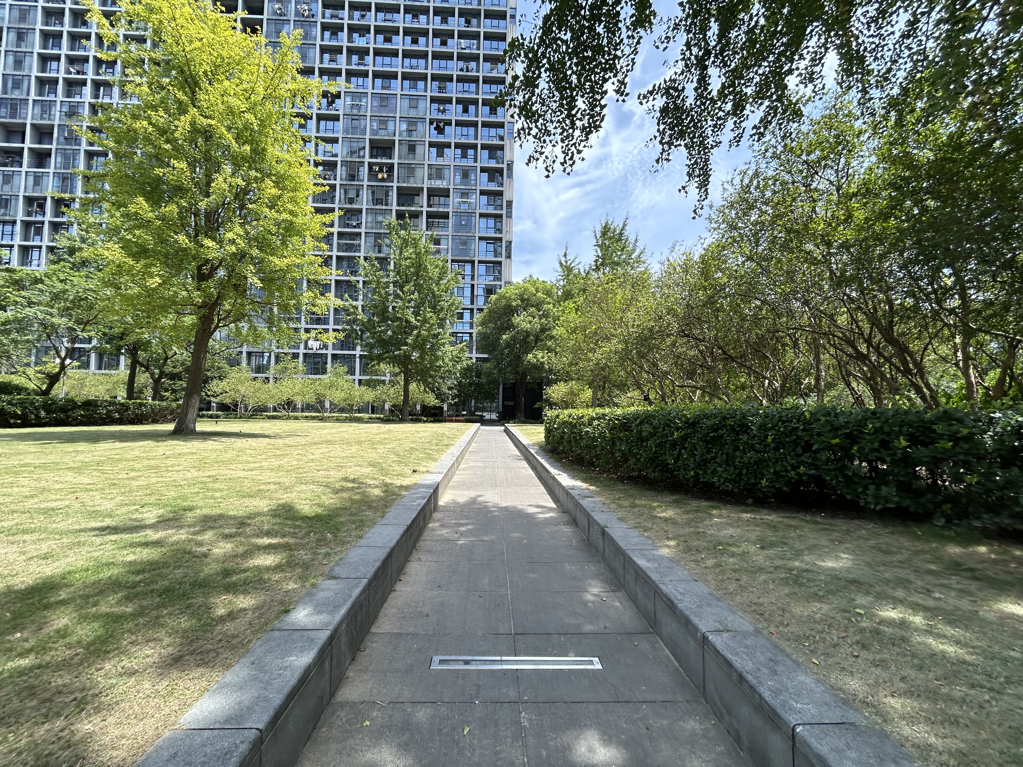 Beyond City compound photo 19