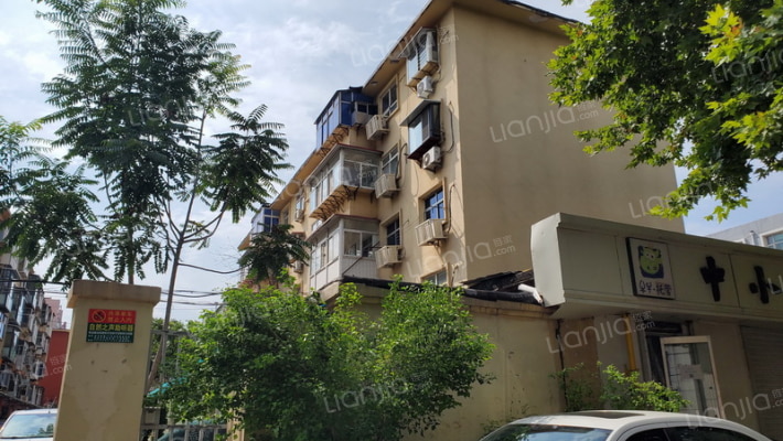 排水处宿舍外景图