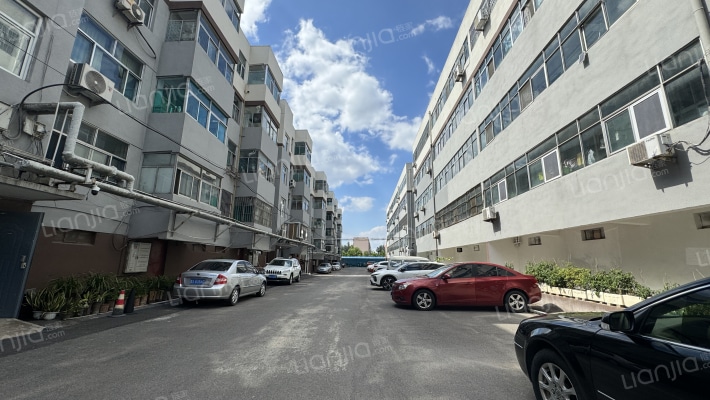 老烟草公司宿舍外景图