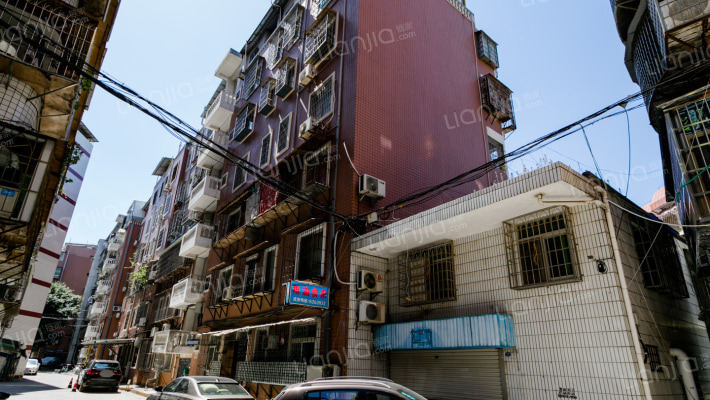 伴山公寓一期外景图