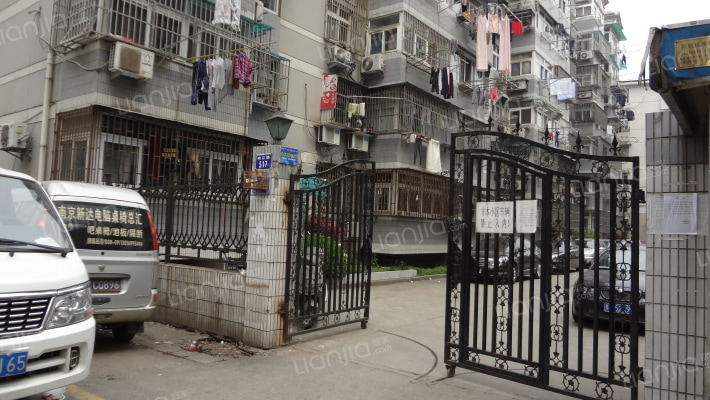 珠江路517号外景图