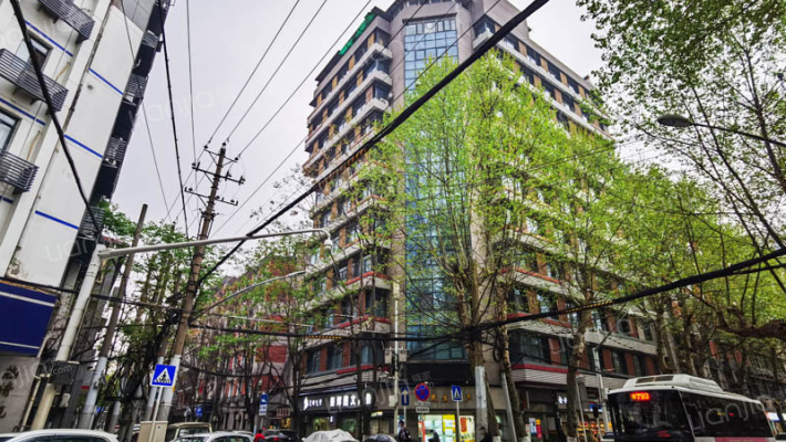 滨江苑大厦外景图