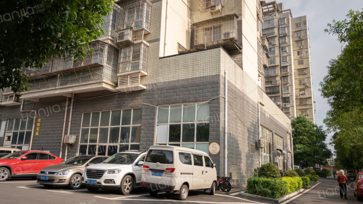 南铁佳苑外景图