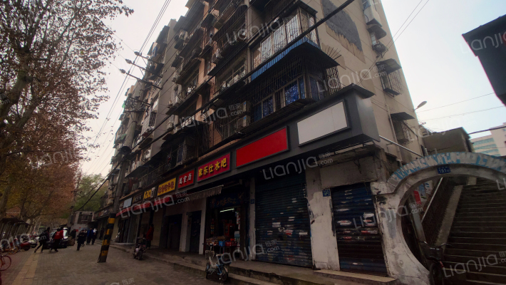 球场路127到165号外景图