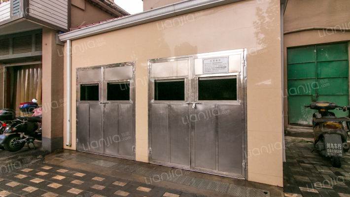 北市场小区外景图