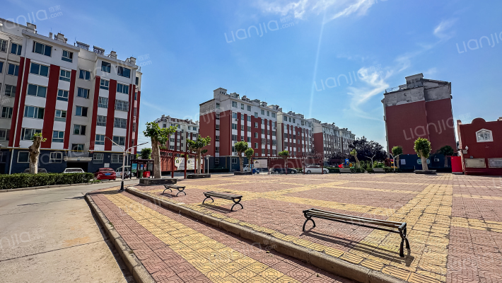 平安山庄济柴家园外景图
