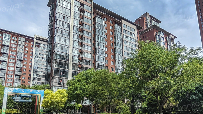 万通新城国际外景图