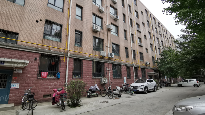 久凌宿舍外景图