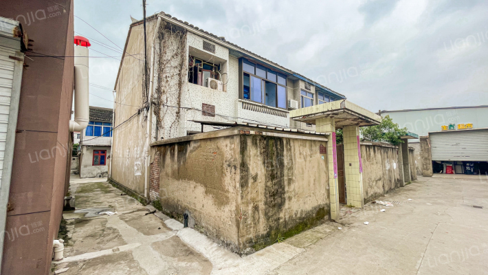 红枫新村外景图